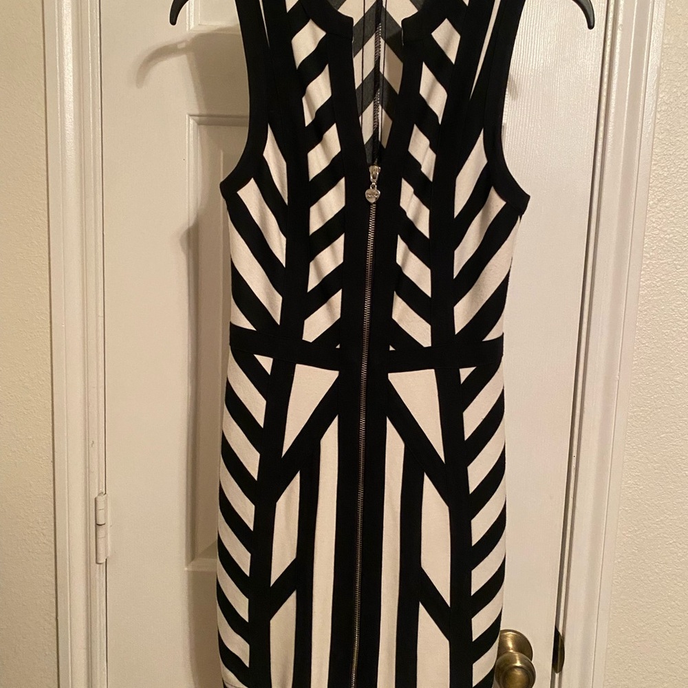 Bebe Black and White Sheath Mini Dress Sleeveless